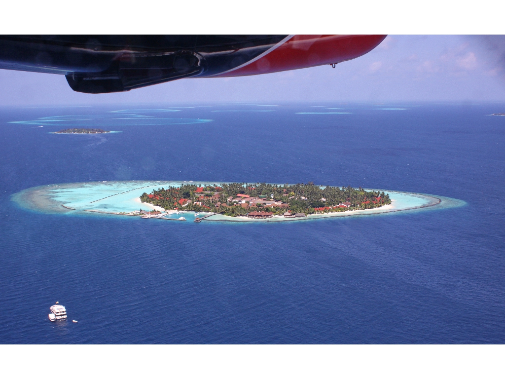 2010-10-17 06-59-03 - Maldives 2010 IMG_5745